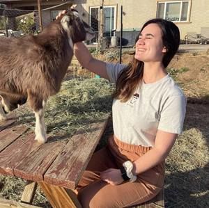 Meet your Posher, Jessica